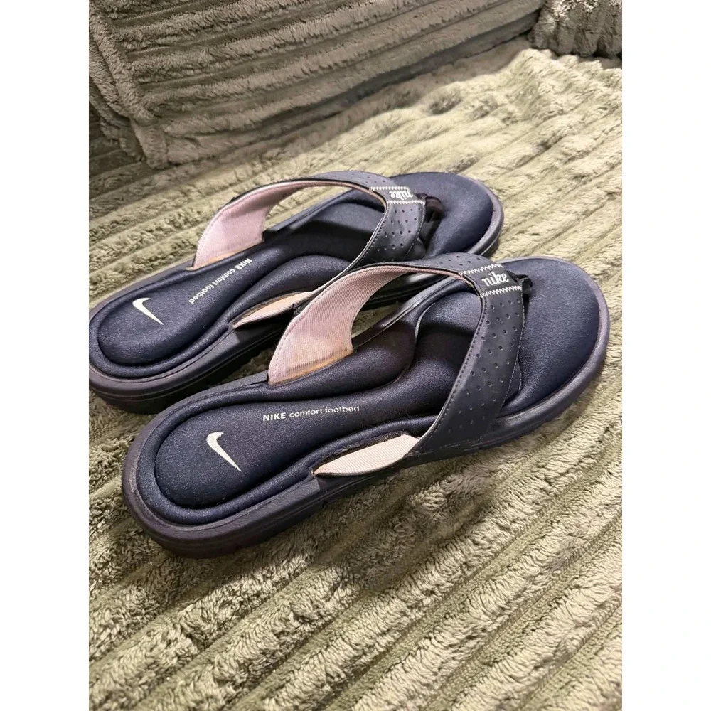 Nike Womens 11 Black Flip Flop Sandals Comfort Footbed Thong Slides Athletic